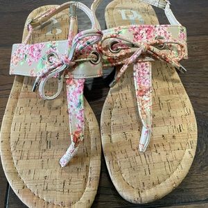 DB Floral Sandals Women’s Size 8